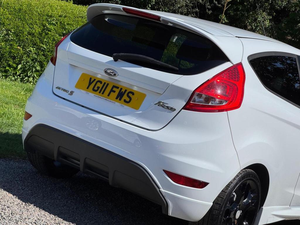 FORD FIESTA 1.6 Zetec S 3dr 2011