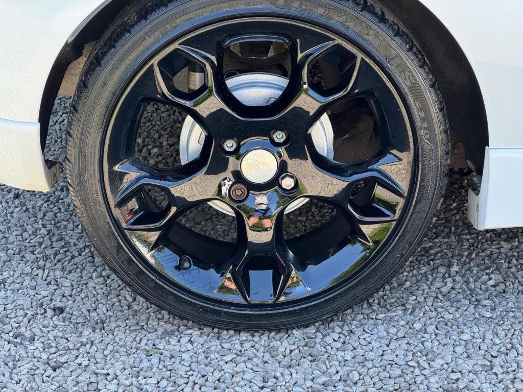 FORD FIESTA 1.6 Zetec S 3dr 2011