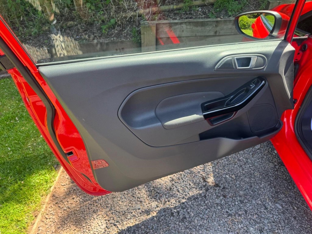 FORD FIESTA 1.0T EcoBoost Zetec Euro 6 (s/s) 3dr 2016