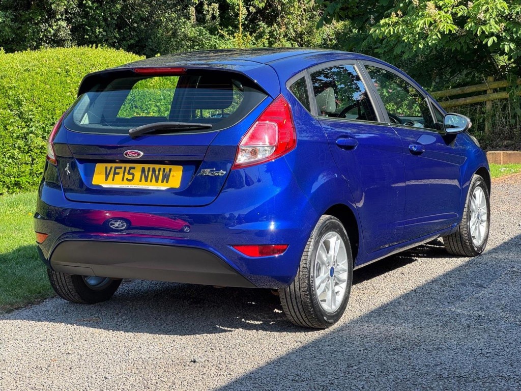 FORD FIESTA 1.25 Zetec Euro 6 5dr 2015