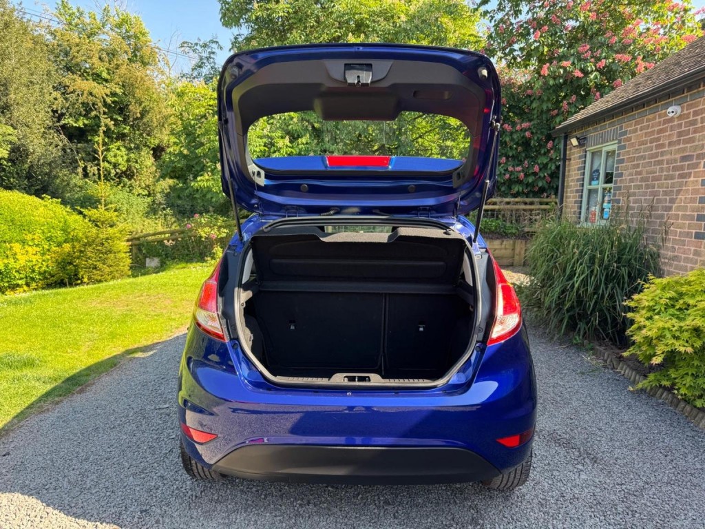 FORD FIESTA 1.25 Zetec Euro 6 5dr 2015