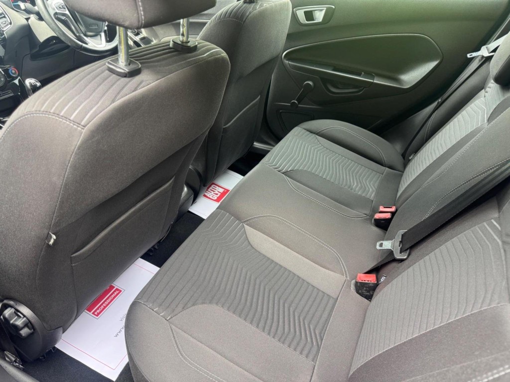 FORD FIESTA 1.25 Zetec Euro 6 5dr 2015