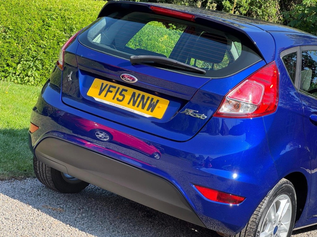 FORD FIESTA 1.25 Zetec Euro 6 5dr 2015