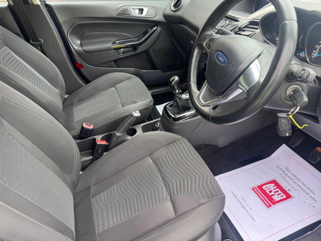 FORD FIESTA 1.25 Zetec Euro 6 5dr 2015