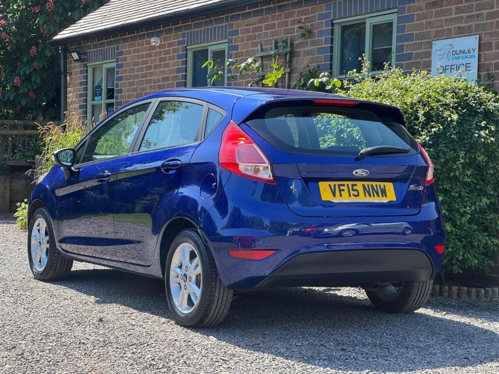 FORD FIESTA 1.25 Zetec Euro 6 5dr 2015