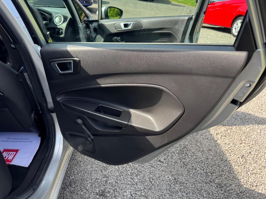 FORD FIESTA 1.5 TDCi Style Euro 5 5dr 2013