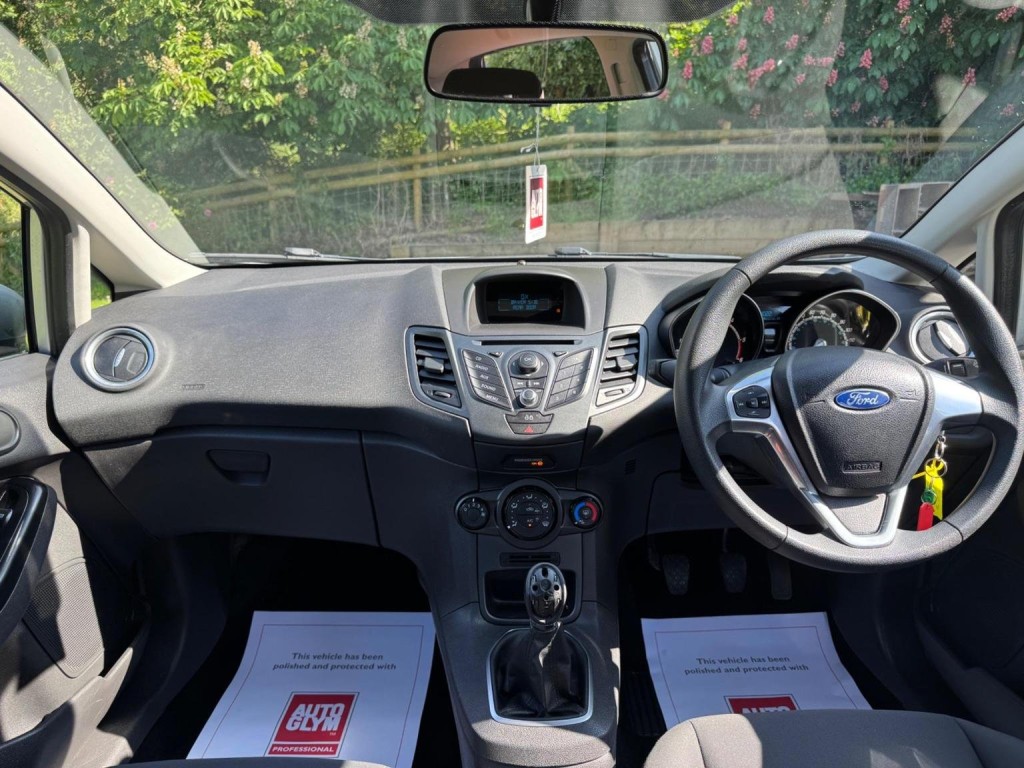 FORD FIESTA 1.5 TDCi Style Euro 5 5dr 2013