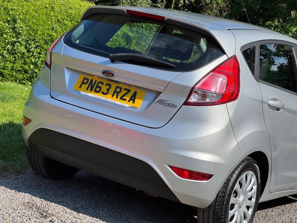 FORD FIESTA 1.5 TDCi Style Euro 5 5dr 2013