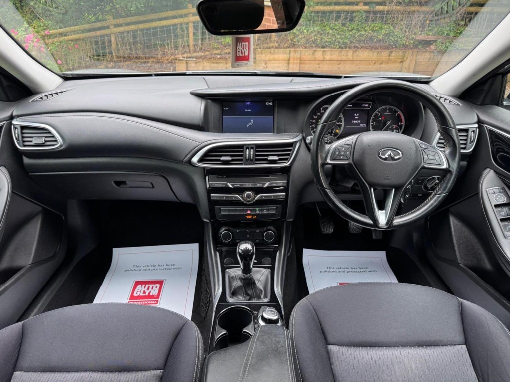 INFINITI Q30 1.5d SE Euro 6 (s/s) 5dr 2017