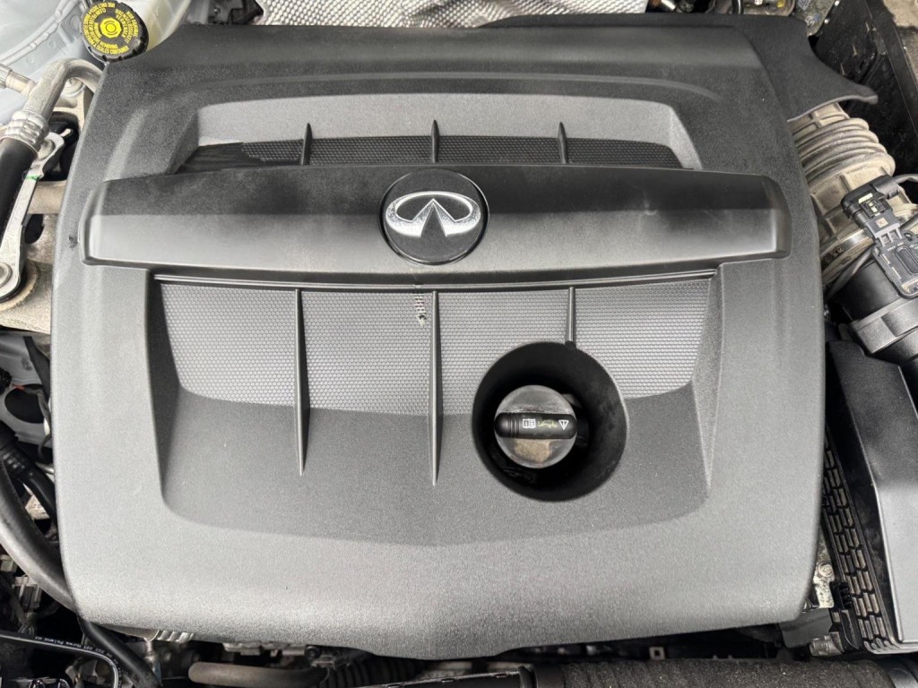 INFINITI Q30 1.5d SE Euro 6 (s/s) 5dr 2017