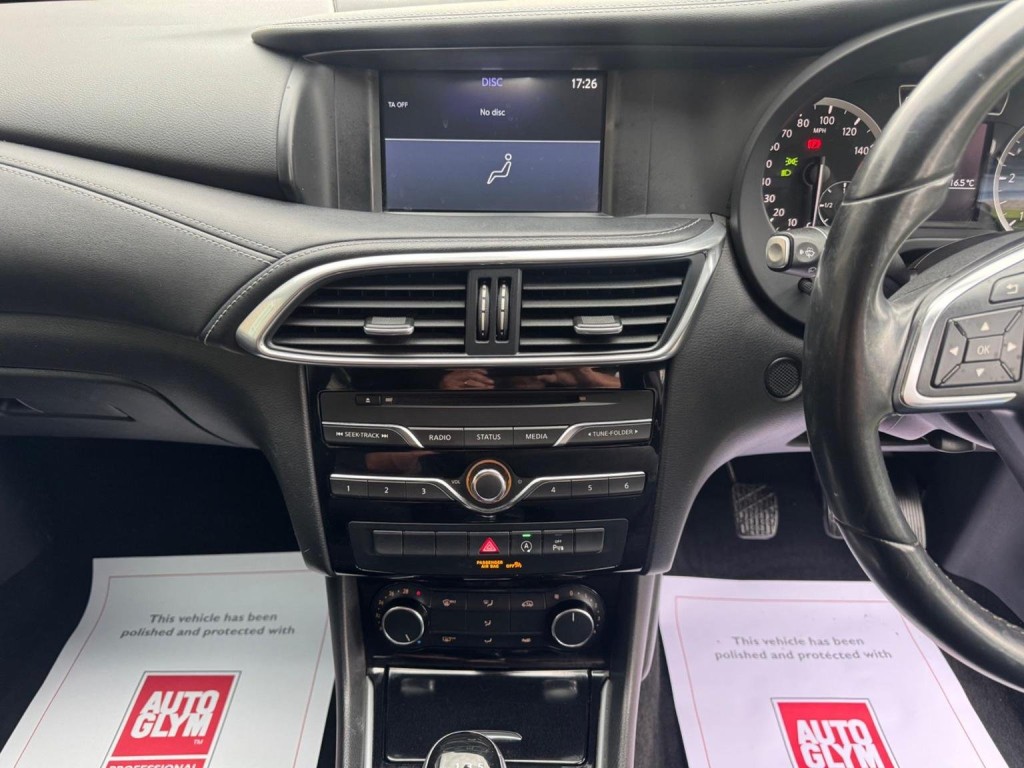 INFINITI Q30 1.5d SE Euro 6 (s/s) 5dr 2017