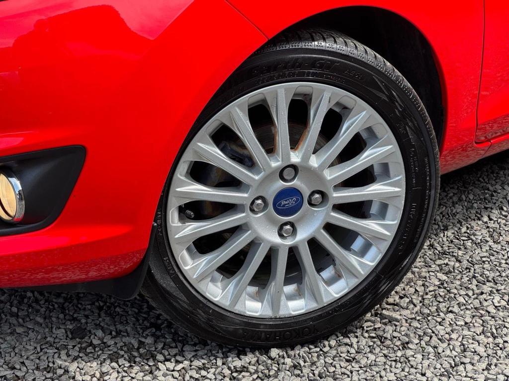 FORD FIESTA 1.0T EcoBoost Titanium Euro 5 (s/s) 5dr 2014