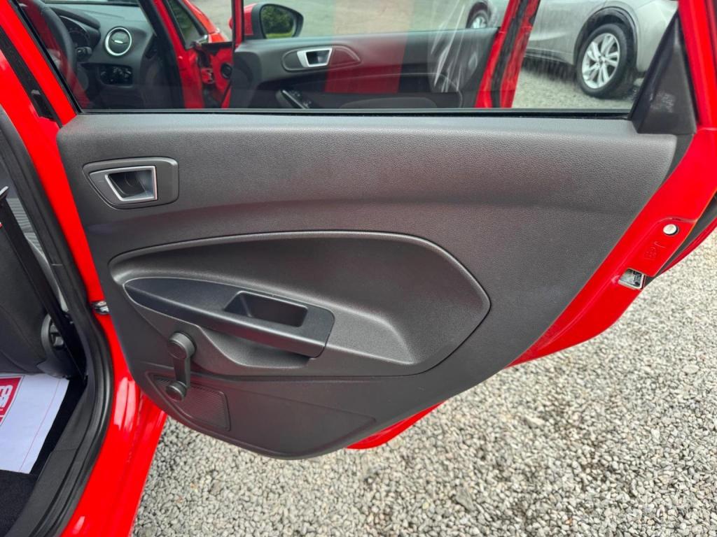 FORD FIESTA 1.0T EcoBoost Titanium Euro 5 (s/s) 5dr 2014