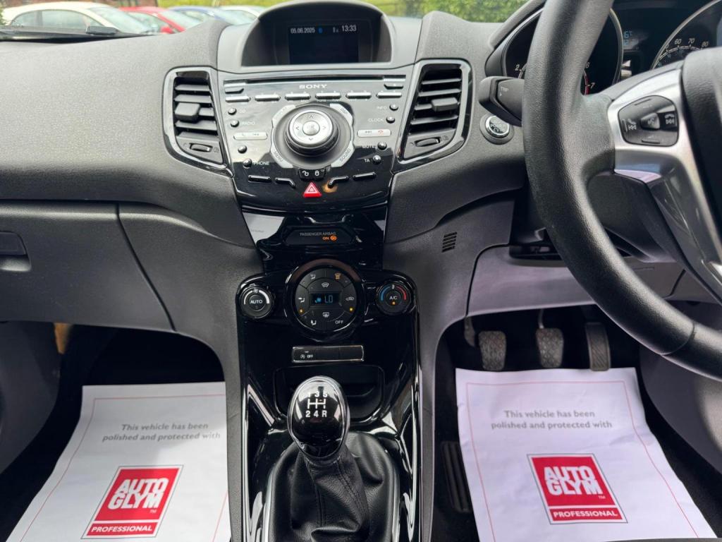 FORD FIESTA 1.0T EcoBoost Titanium Euro 5 (s/s) 5dr 2014