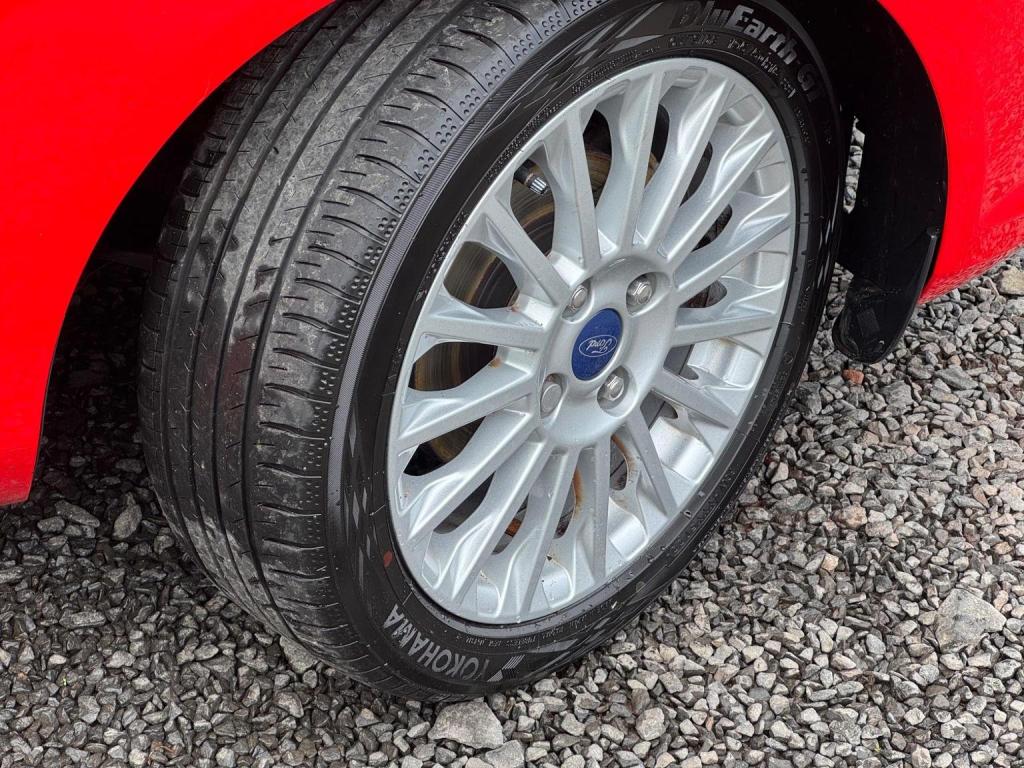 FORD FIESTA 1.0T EcoBoost Titanium Euro 5 (s/s) 5dr 2014