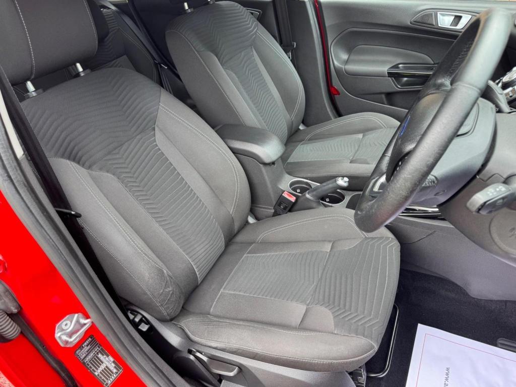 FORD FIESTA 1.0T EcoBoost Titanium Euro 5 (s/s) 5dr 2014