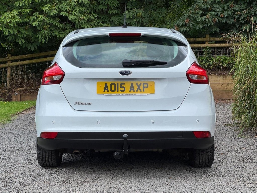 FORD FOCUS 1.6 TDCi Titanium Euro 5 (s/s) 5dr 2015