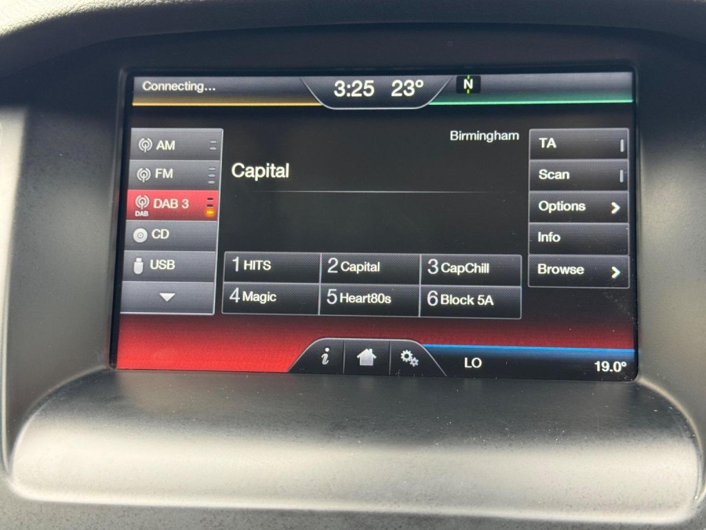 FORD FOCUS 1.6 TDCi Titanium Euro 5 (s/s) 5dr 2015