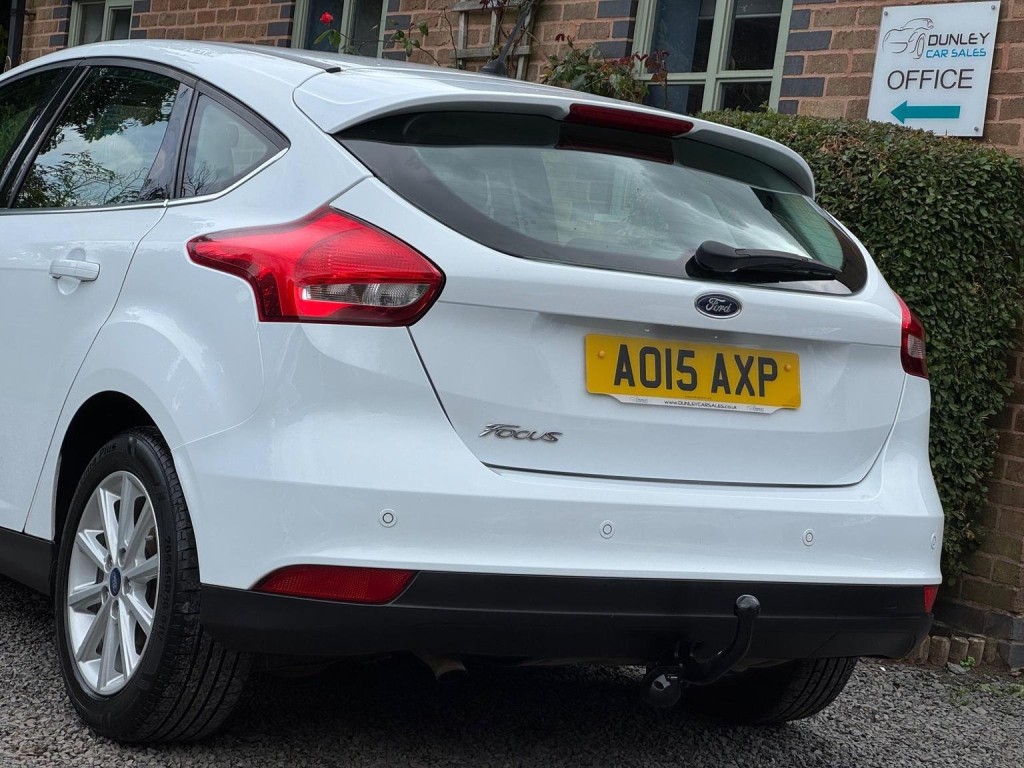 FORD FOCUS 1.6 TDCi Titanium Euro 5 (s/s) 5dr 2015