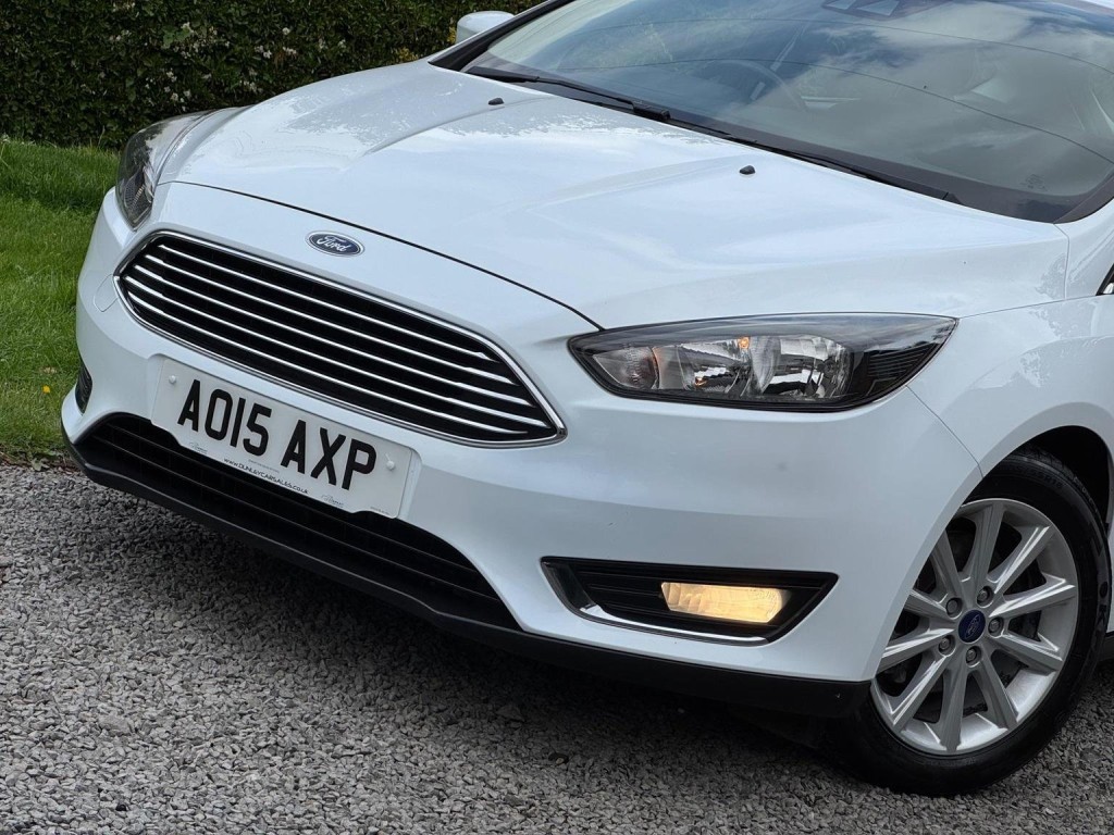 FORD FOCUS 1.6 TDCi Titanium Euro 5 (s/s) 5dr 2015