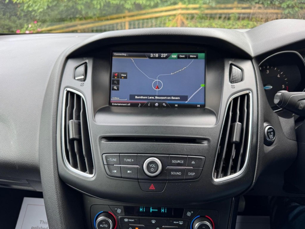 FORD FOCUS 1.6 TDCi Titanium Euro 5 (s/s) 5dr 2015