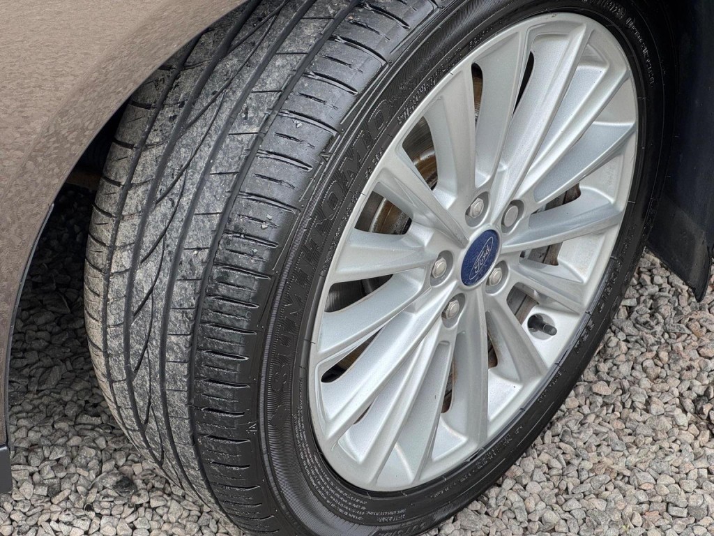 FORD GRAND C-MAX 1.5 TDCi Titanium Euro 6 (s/s) 5dr 2015