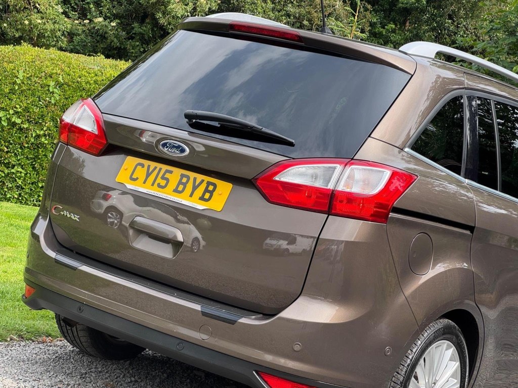 FORD GRAND C-MAX 1.5 TDCi Titanium Euro 6 (s/s) 5dr 2015