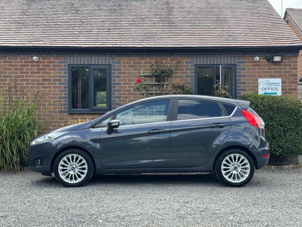 FORD FIESTA 1.0T EcoBoost Titanium Euro 5 (s/s) 5dr 2015