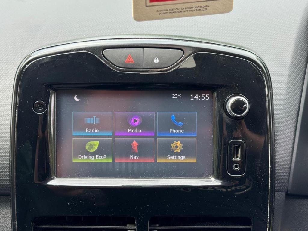 RENAULT CLIO 0.9 TCe Dynamique Nav Euro 6 (s/s) 5dr 2016