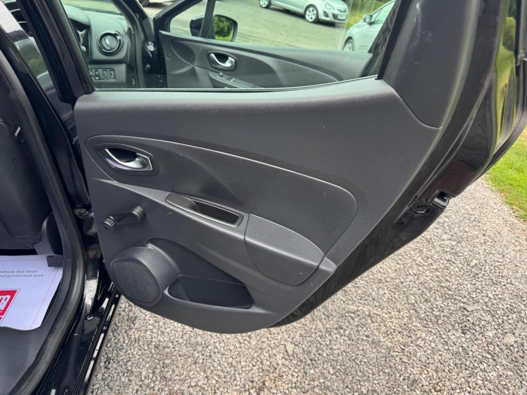 RENAULT CLIO 0.9 TCe Dynamique Nav Euro 6 (s/s) 5dr 2016