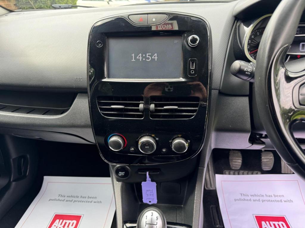 RENAULT CLIO 0.9 TCe Dynamique Nav Euro 6 (s/s) 5dr 2016