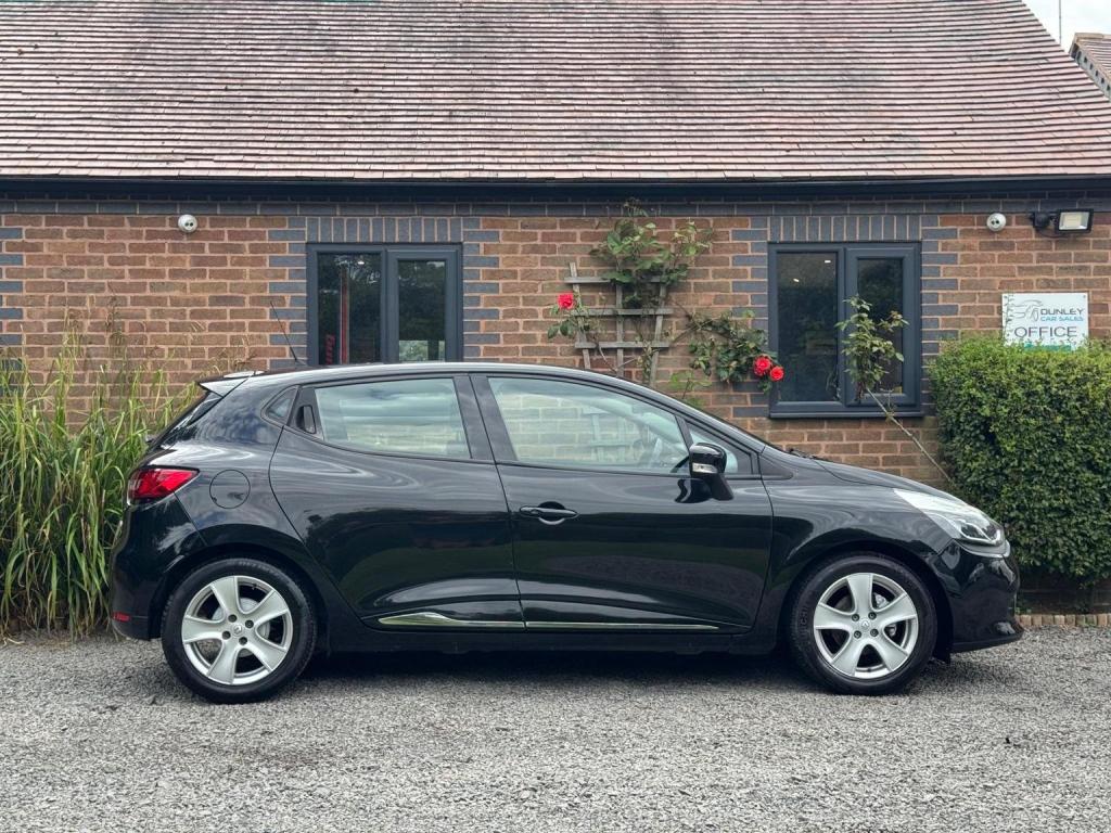 RENAULT CLIO 0.9 TCe Dynamique Nav Euro 6 (s/s) 5dr 2016
