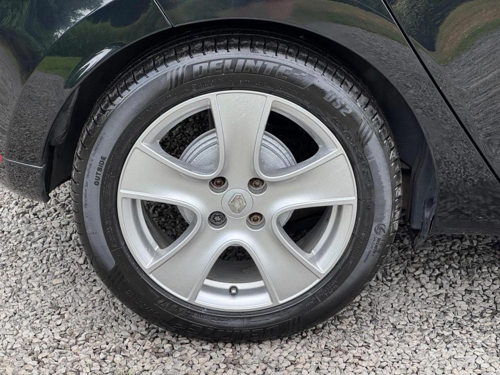 RENAULT CLIO 0.9 TCe Dynamique Nav Euro 6 (s/s) 5dr 2016