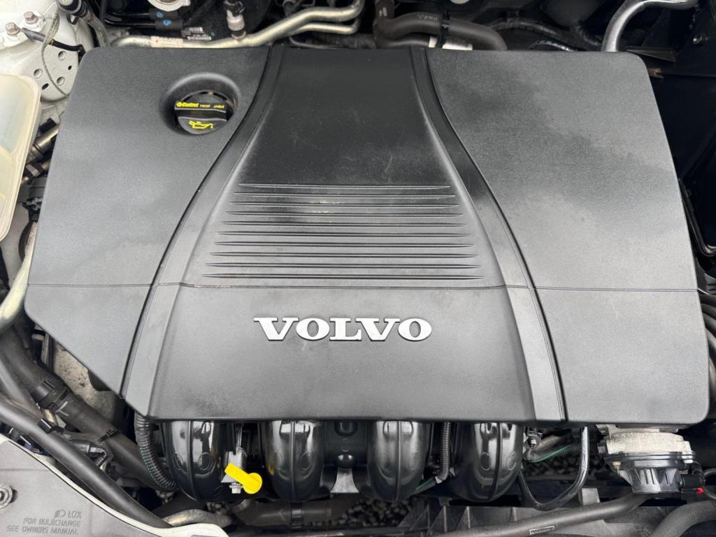 VOLVO C30 2.0 R-Design Lux Sports Coupe Euro 5 3dr 2012