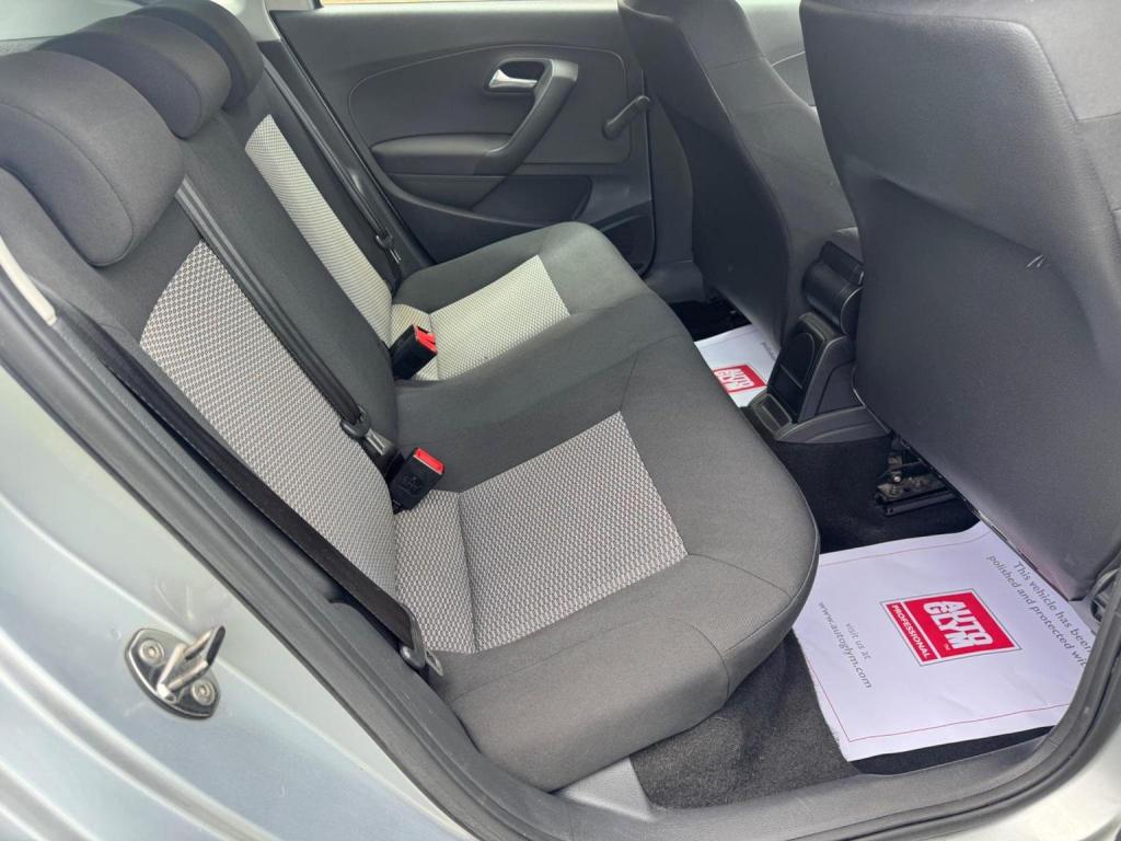 VOLKSWAGEN POLO 1.2 TDI BlueMotion Euro 5 (s/s) 5dr 2012