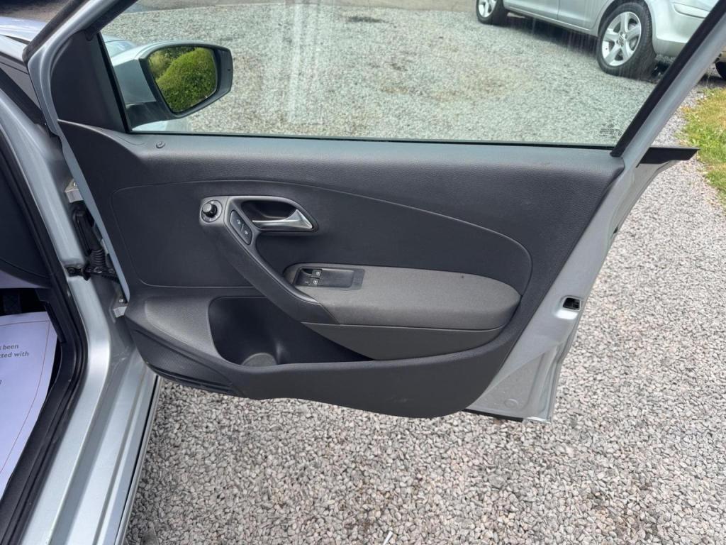 VOLKSWAGEN POLO 1.2 TDI BlueMotion Euro 5 (s/s) 5dr 2012