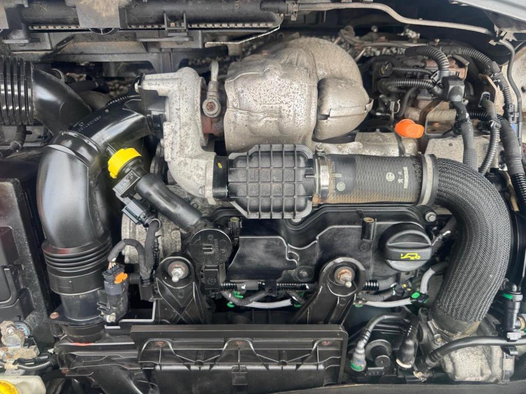 PEUGEOT 2008 1.4 HDi Active Euro 5 5dr 2014