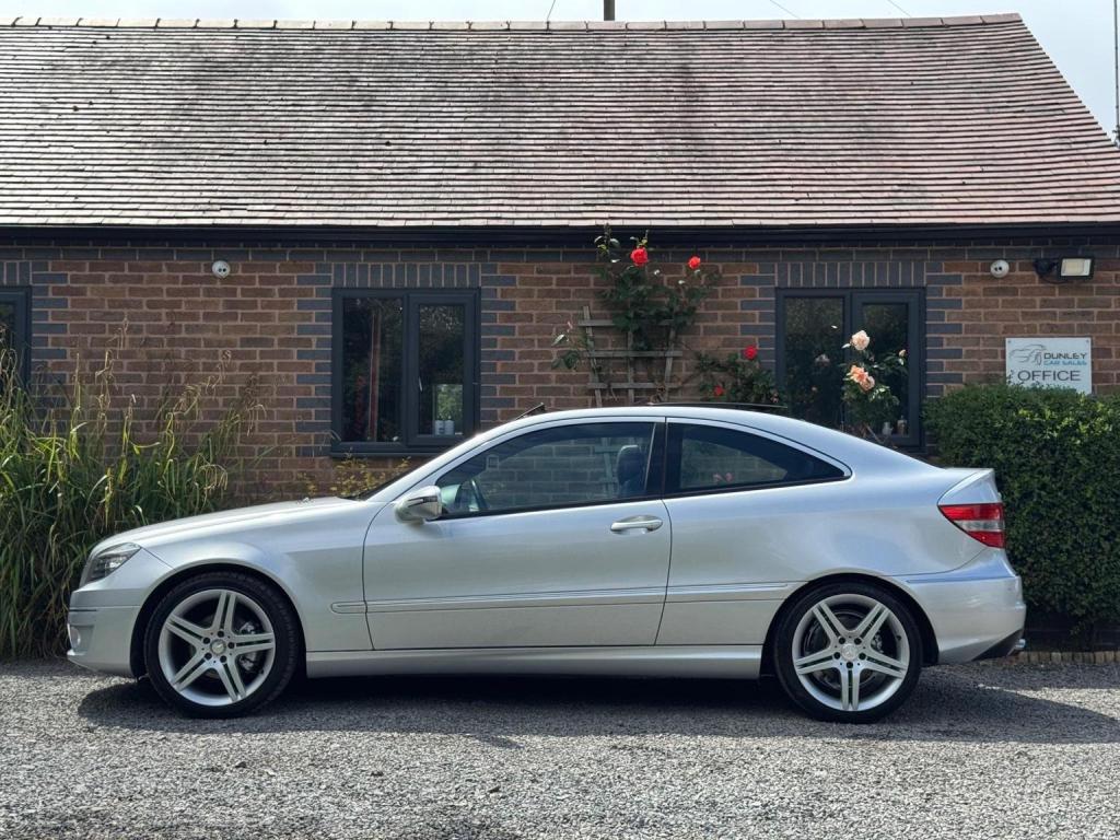 MERCEDES-BENZ CLC CLASS 2.1 CLC220 CDI Sport Coupe Auto Euro 4 3dr 2010