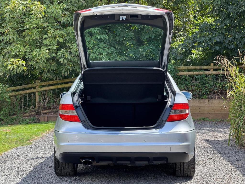 MERCEDES-BENZ CLC CLASS 2.1 CLC220 CDI Sport Coupe Auto Euro 4 3dr 2010