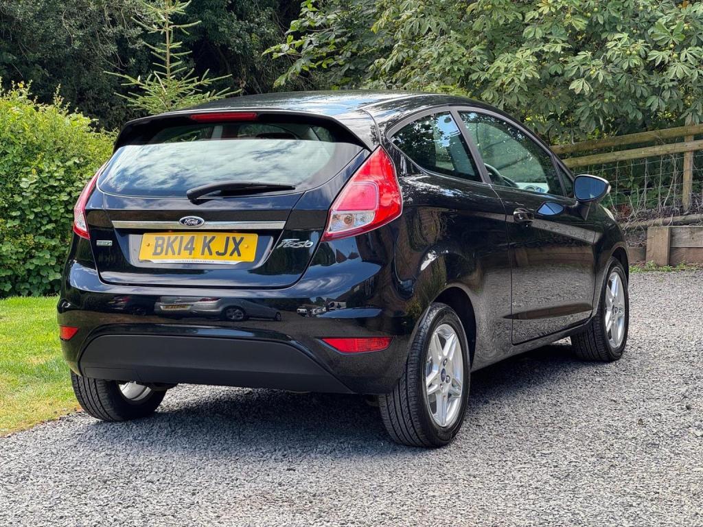 FORD FIESTA 1.0T EcoBoost Zetec Euro 5 (s/s) 3dr 2014
