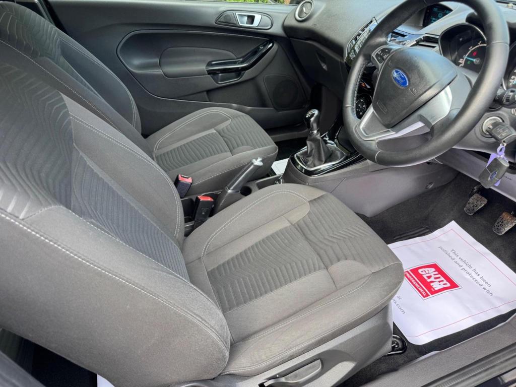 FORD FIESTA 1.0T EcoBoost Zetec Euro 5 (s/s) 3dr 2014