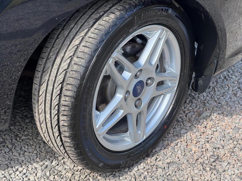 FORD FIESTA 1.0T EcoBoost Zetec Euro 5 (s/s) 3dr 2014
