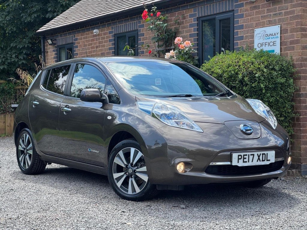 NISSAN LEAF 30kWh Tekna Auto 5dr 2017