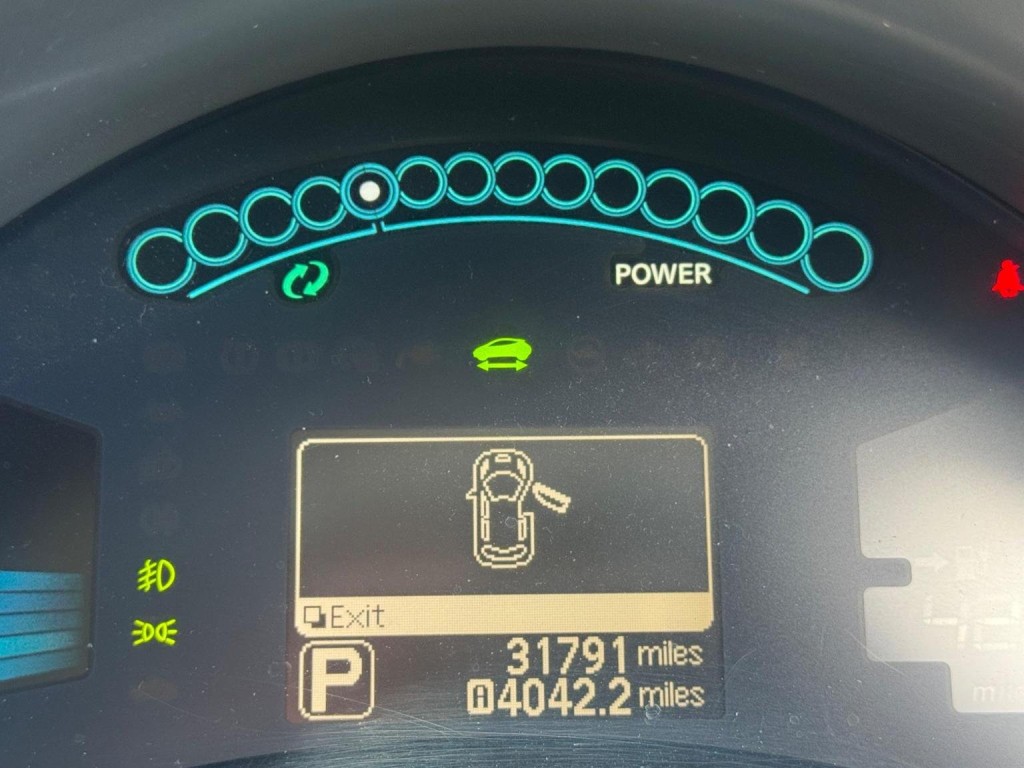 NISSAN LEAF 30kWh Tekna Auto 5dr 2017