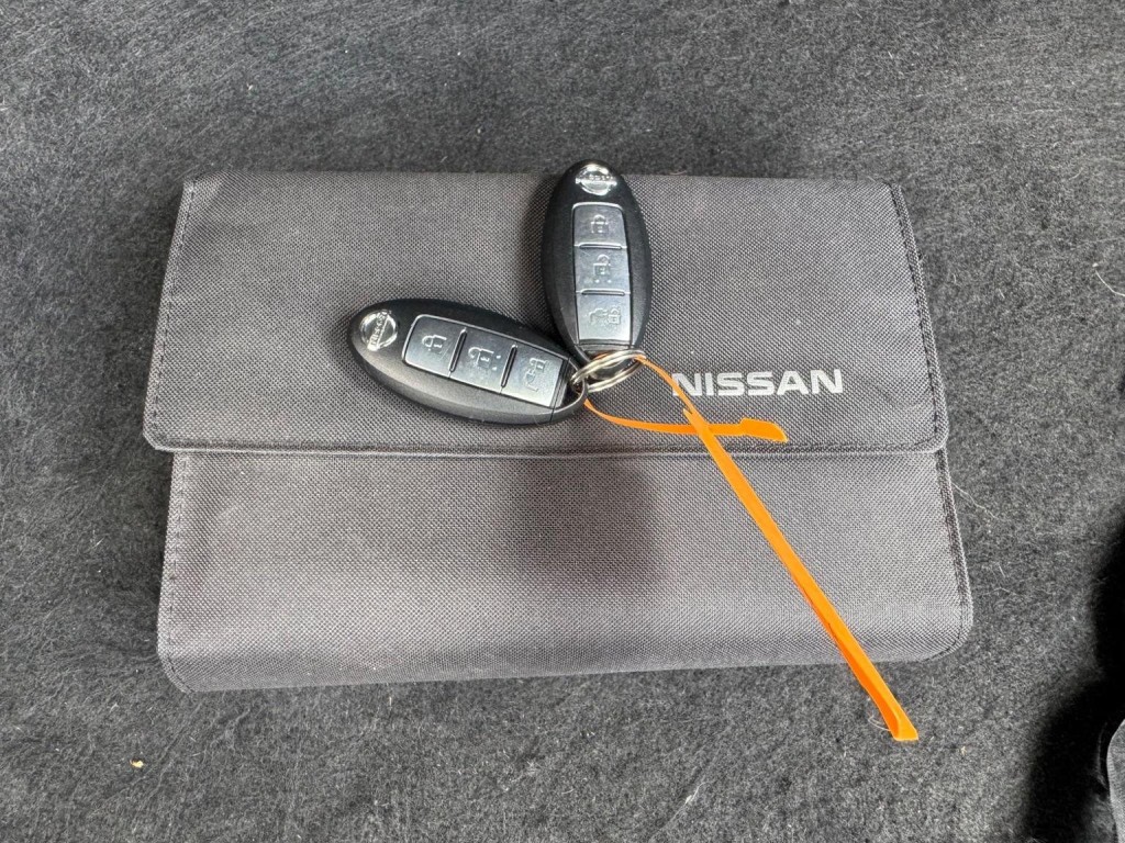 NISSAN LEAF 30kWh Tekna Auto 5dr 2017