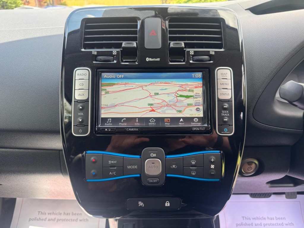 NISSAN LEAF 30kWh Tekna Auto 5dr 2017