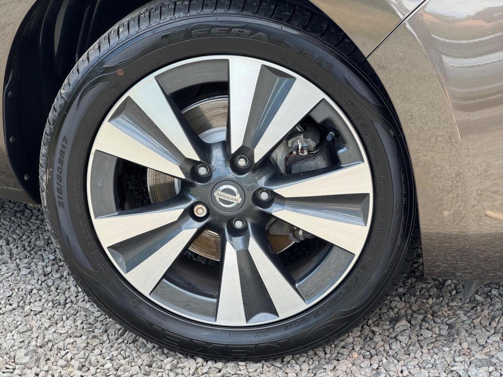 NISSAN LEAF 30kWh Tekna Auto 5dr 2017