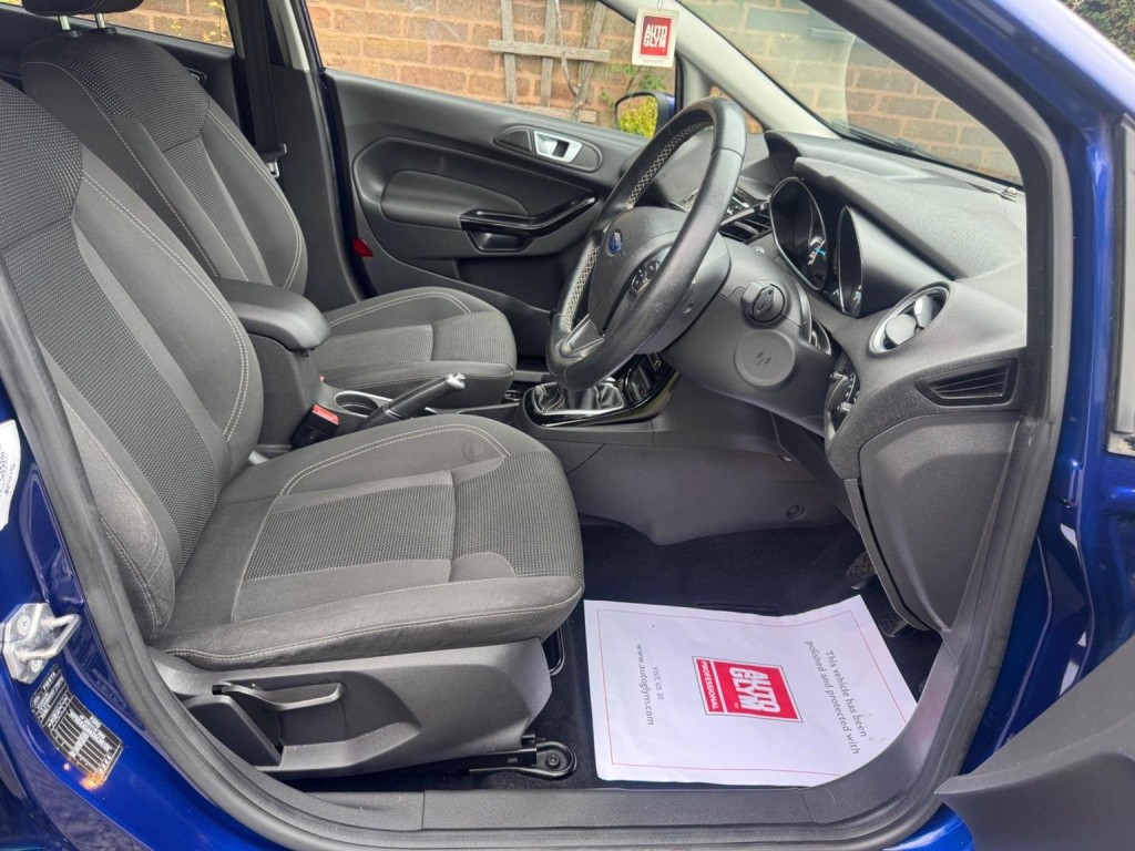 FORD FIESTA 1.0T EcoBoost Titanium Euro 6 (s/s) 5dr 2016