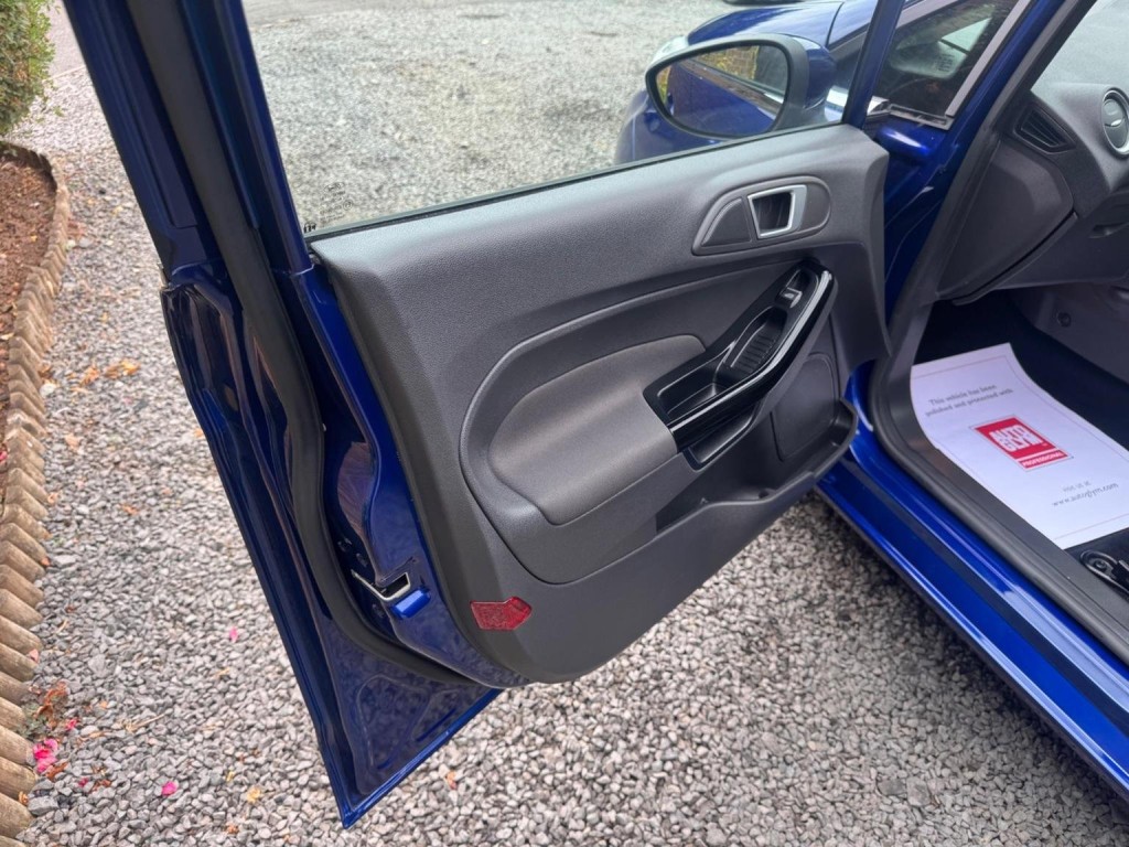 FORD FIESTA 1.0T EcoBoost Titanium Euro 6 (s/s) 5dr 2016