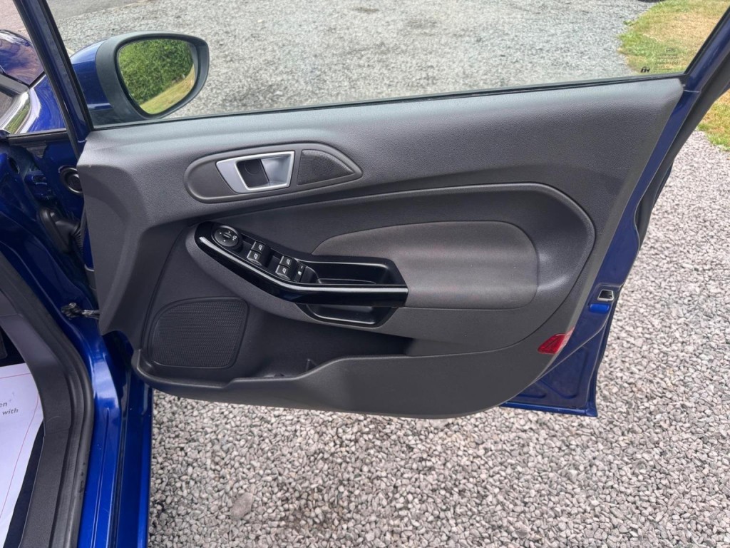 FORD FIESTA 1.0T EcoBoost Titanium Euro 6 (s/s) 5dr 2016